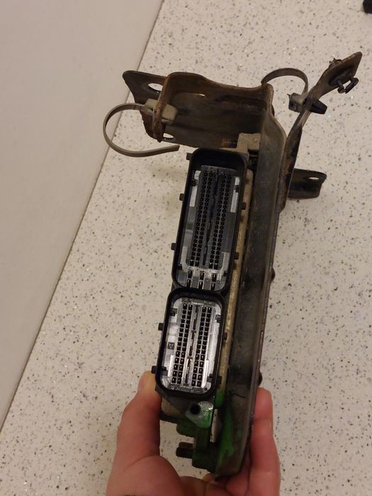 ECM ECU Calculator motor Opel Astra H 1.9 cdti 55566279