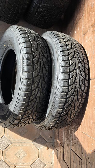 Продам зимние шины Roadx