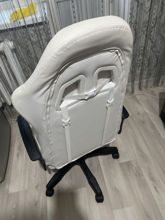 Продам игровой кресло