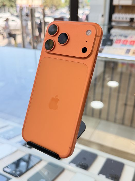 Iphon 17max 256g sim+e sim ideal karobka dok ful pul zarl