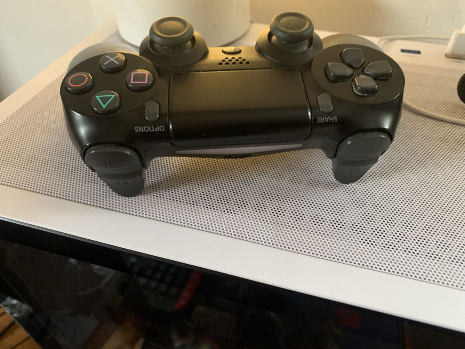 Продам Dualshok 4