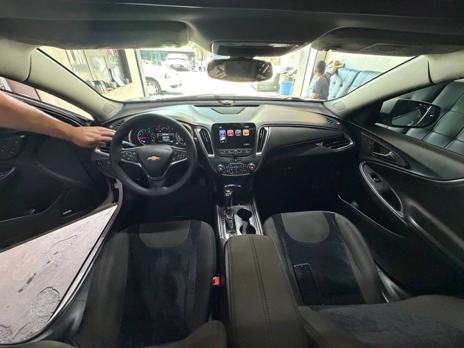 Malibu 2.4 Sotiladi