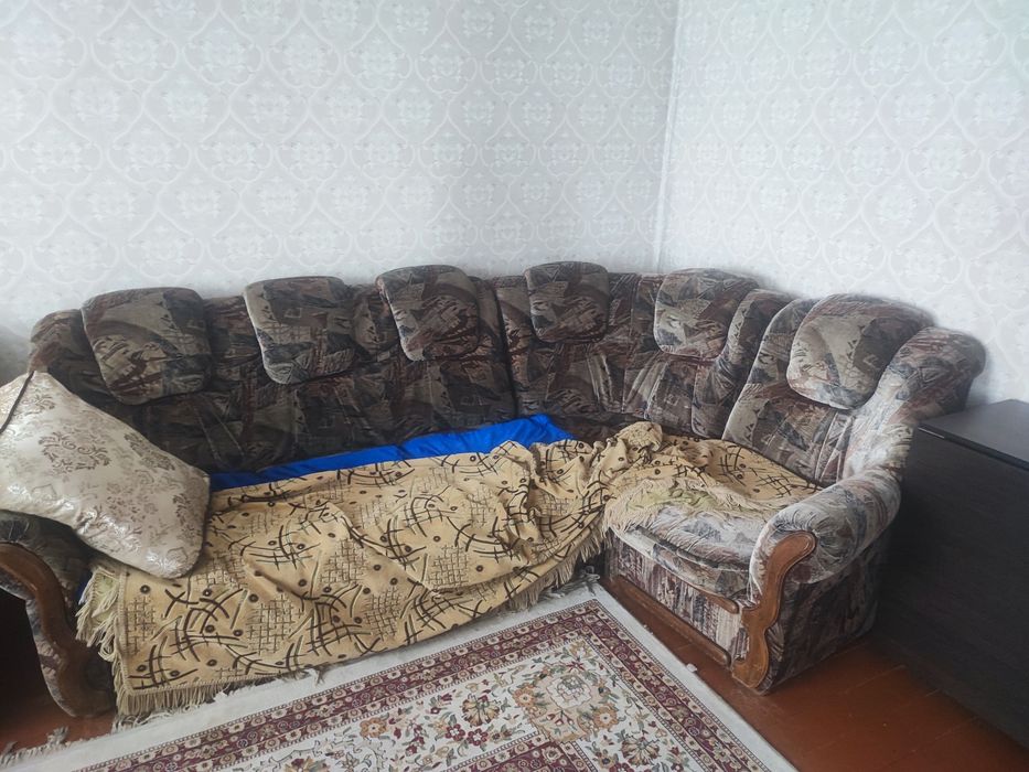 Диваны с крестом