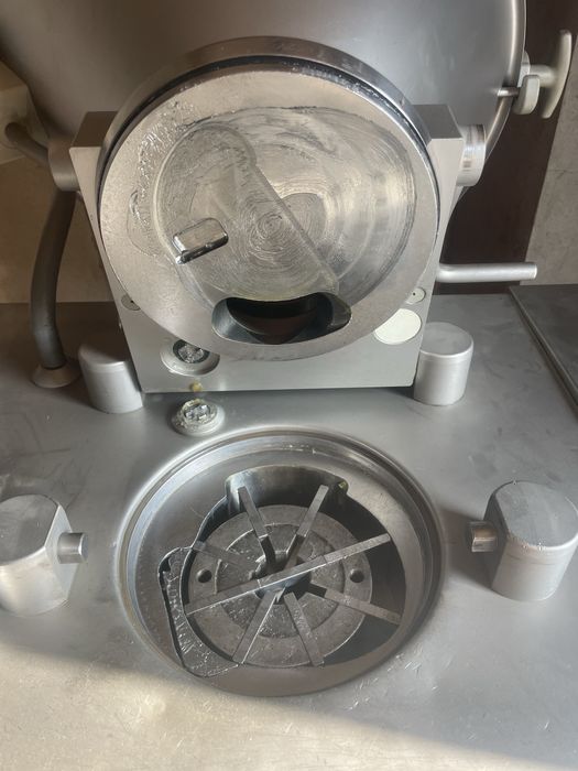 Вакуумный колбасный шприц Handtmann VF 50