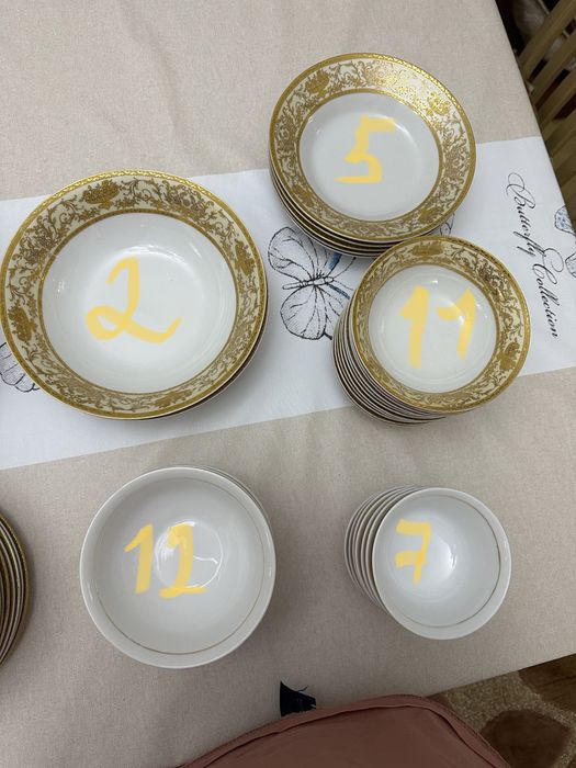 Продается столовый сервиз