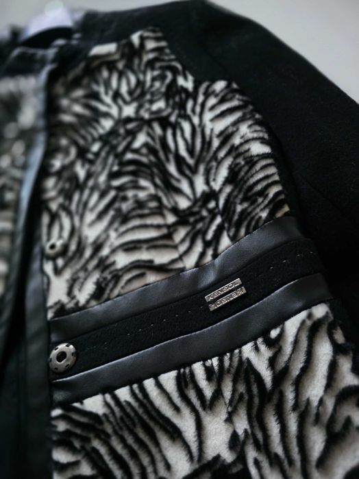 Палто на марката Kensol