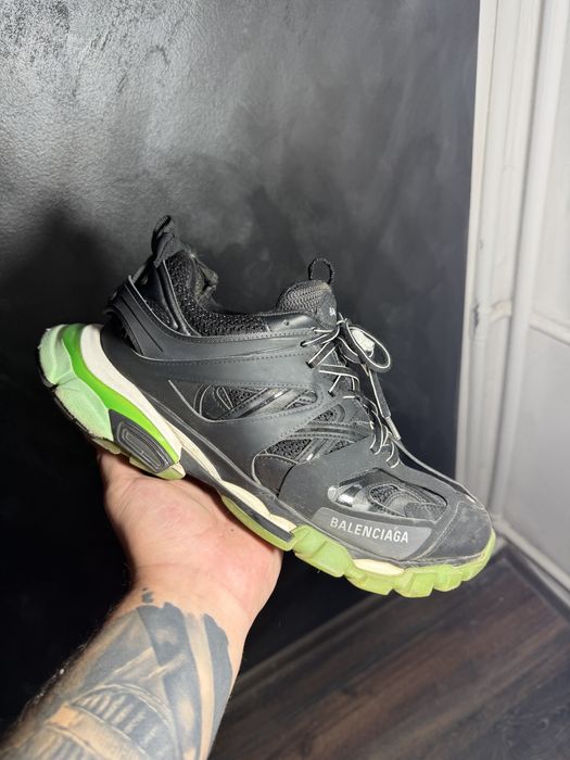 Balenciaga track