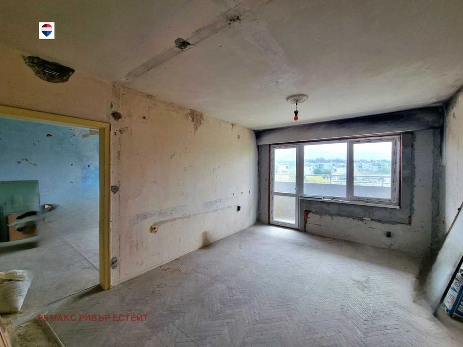 Продава се Тристаен апартамент в Русе, Здравец Изток - 80 кв.м за 498 €/кв.м - Снимка #8