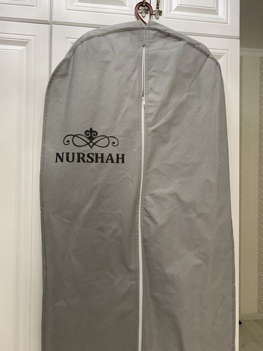 Камзол, платья