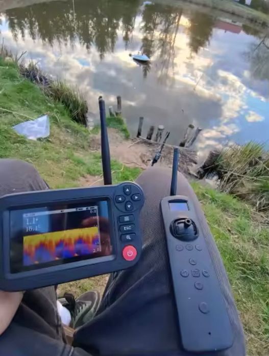 Лодка за захранка D-19   100GPS точки!!