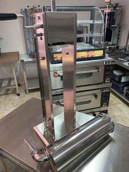 Шприц колбасный механический.