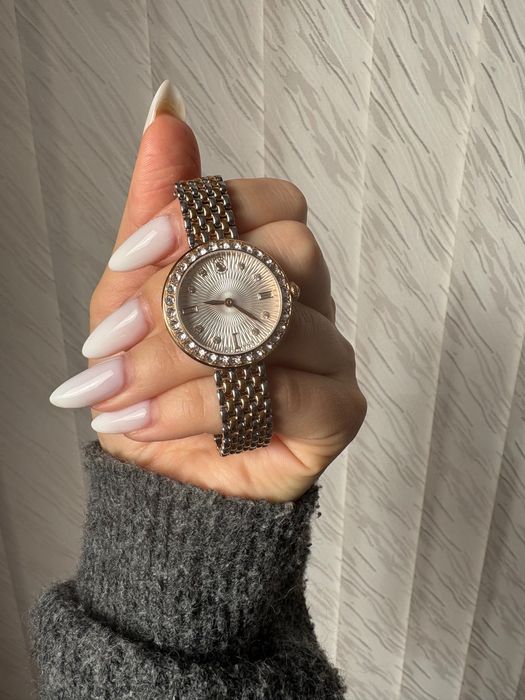 Swarovski часовник със сертификат