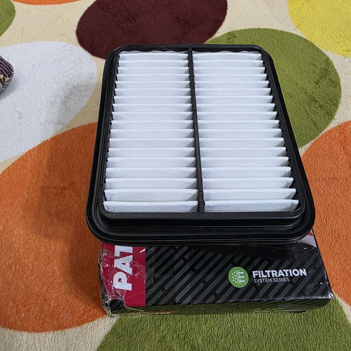 Фильтр воздушный  в автомобиль