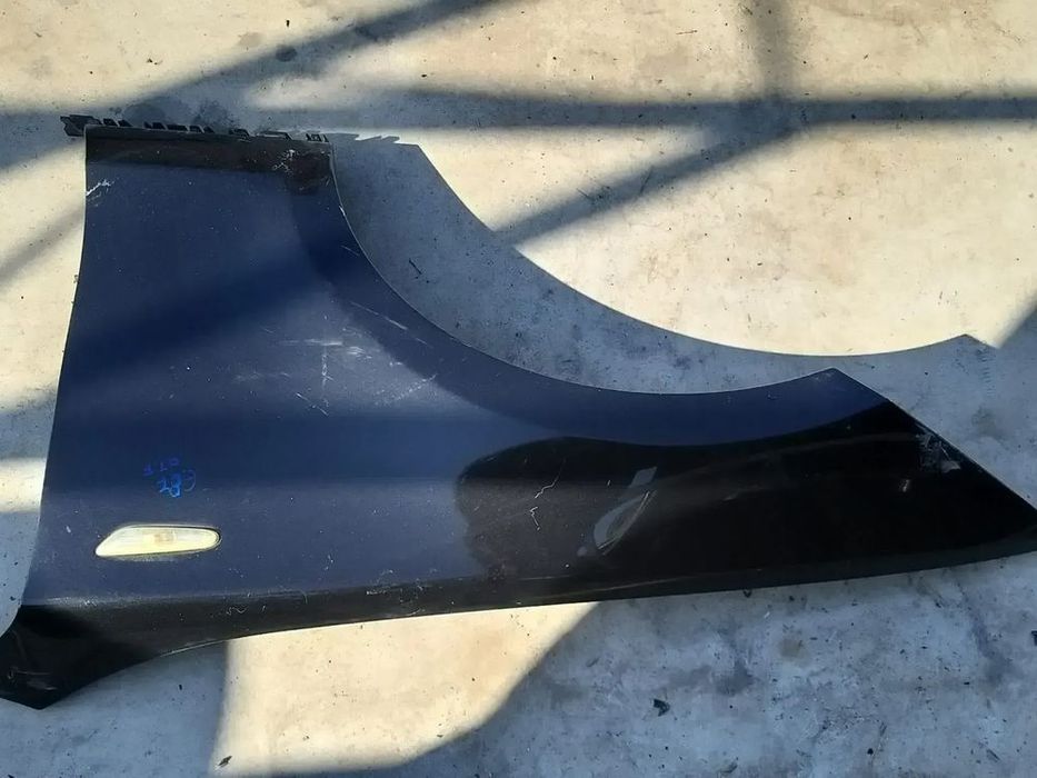 Aripa stanga fata bmw seria 1 e87