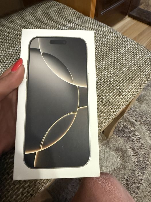 Айфон 16 про като нов