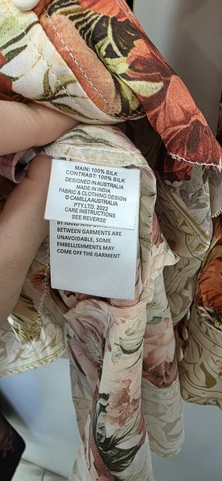 Нова копринена рокля Camilla