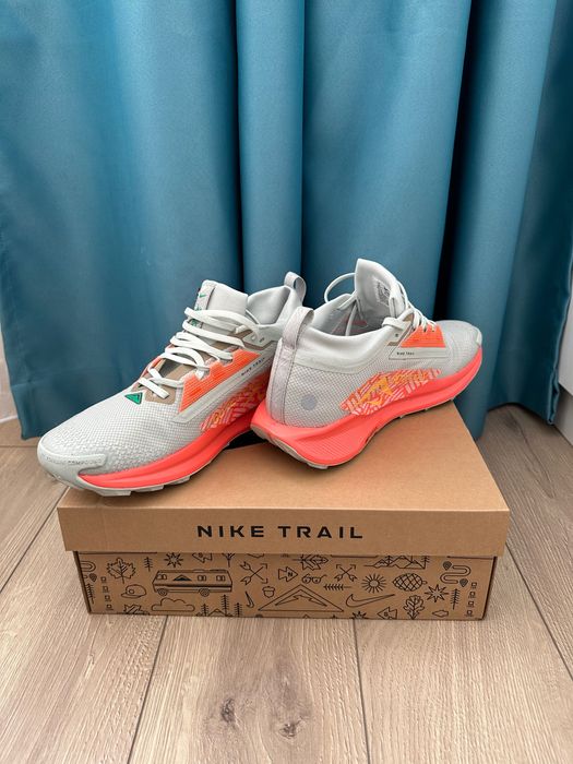 Маратонки Nike react