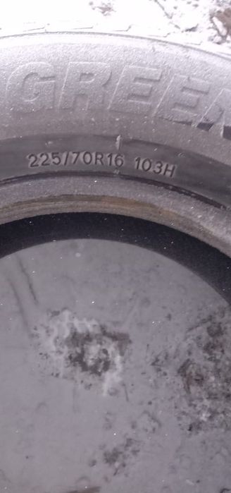 Продам резину на УАЗ