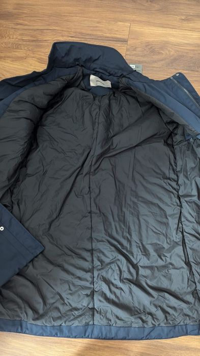 Geaca de bărbați mărimea M nouă.