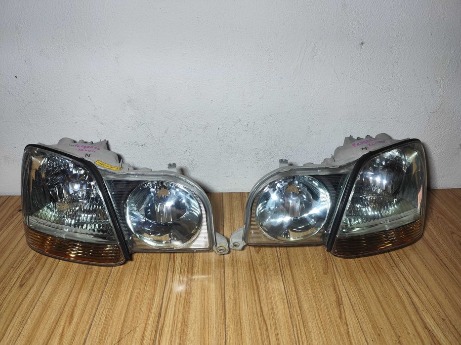 Фары 2шт XENON Toyota Progres 98-07г Передние Тойота Прогрес Ксенон