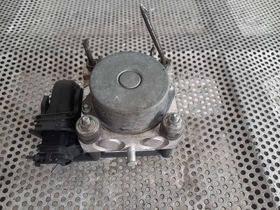 Pompa Modul unitate ABS Dacia Duster Cod  Livram Oriunde - Dezmembrari Arad