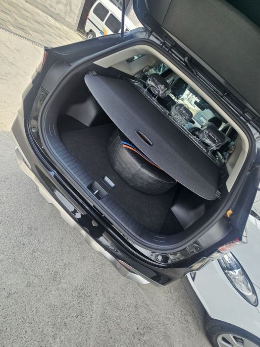 Kia Sportage 2025 yil 2 + Bez Luk Toza Kraska