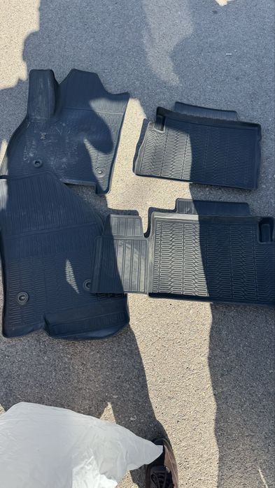 Продам полики Чери Тиго 7 про