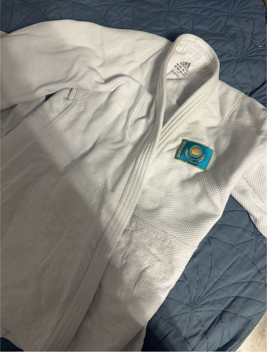 Кимано спортивный костюм