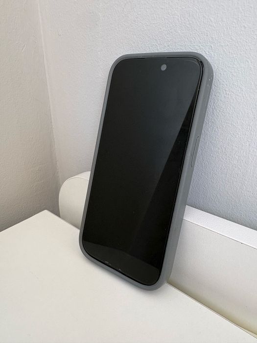 iPhone 15 Pro / без ремонта