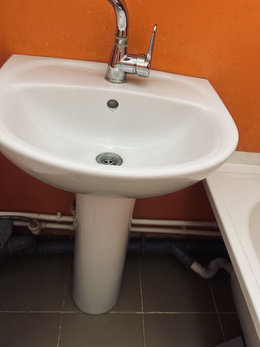 Продам раковину тюльпан