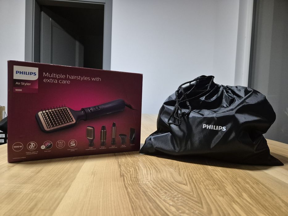 Perie de uscat parul (nu e rotativa)