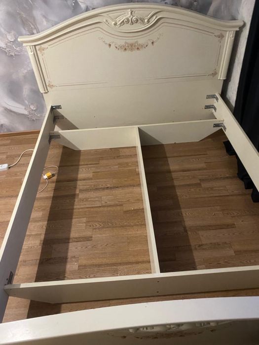 продам двуспальную кровать