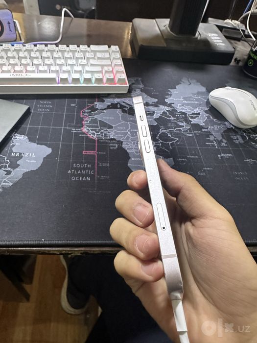 iPhone 13 | Holati yaxshi | Narxi kelishiladi Icloudi bor