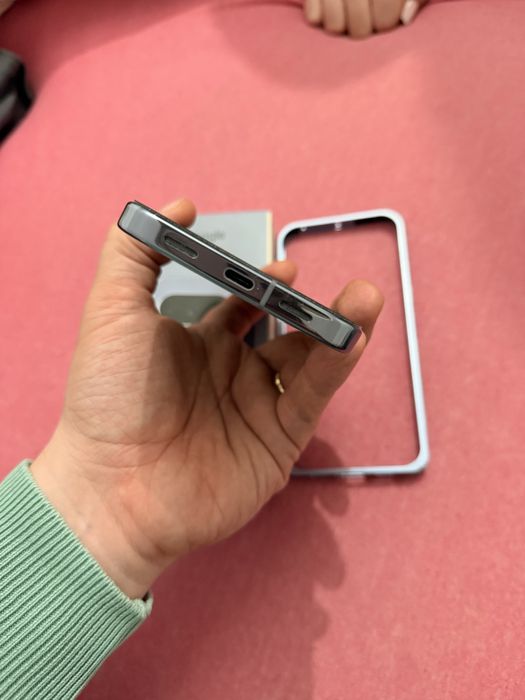 Vand google pixel 10 pro xl ca nou,256gb  garantie!