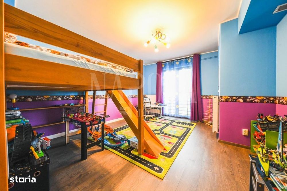 Casa 5 camere de vanzare in Floresti