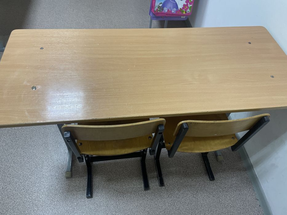 Продам парты, стулья юго-восток