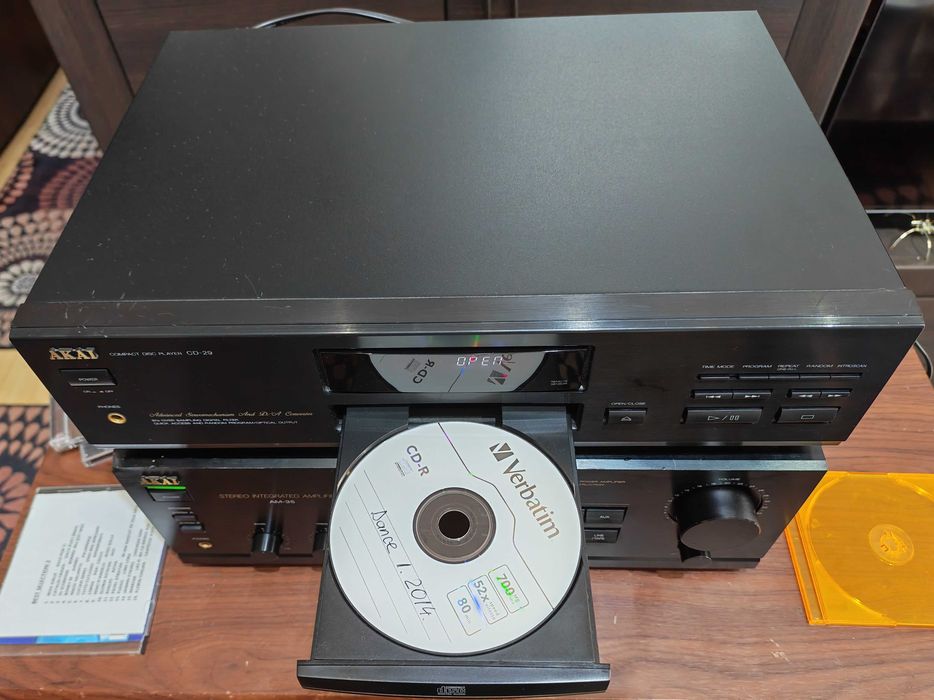 CD player AKAI CD-29