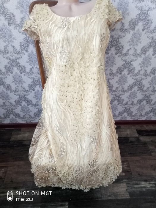 вечернй платья 100тыс