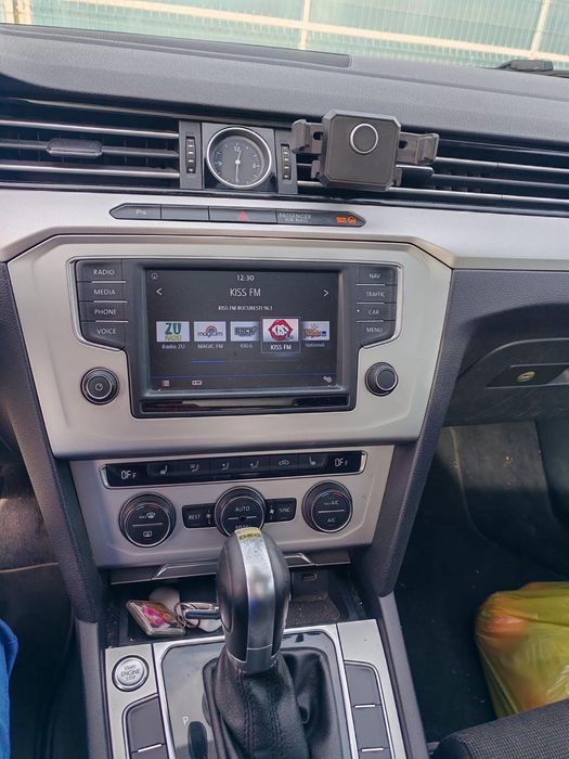 Vând Volkswagen passat