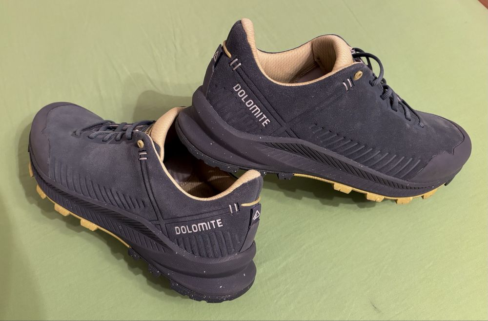 La Sportiva номер 44 и Dolomite 41 2/3, туристически обувки маратонки