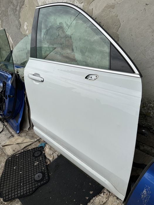 Usa dreapta / Portiera dreapta fata Volvo XC90 2016-2022