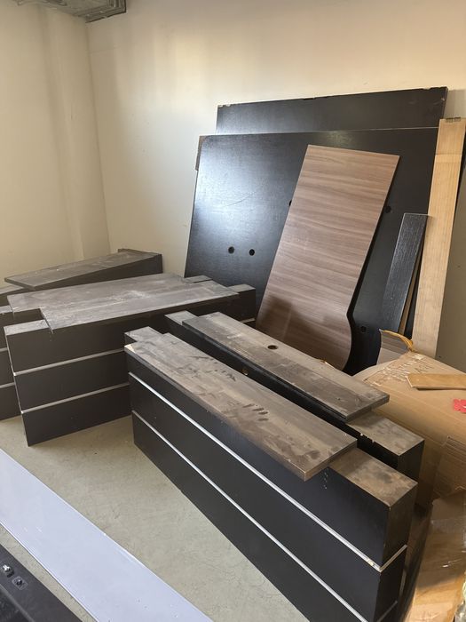 Стол для совещаний