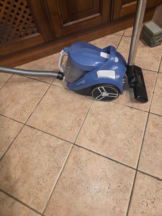 Прахосмукачка Rowenta compact power XXL