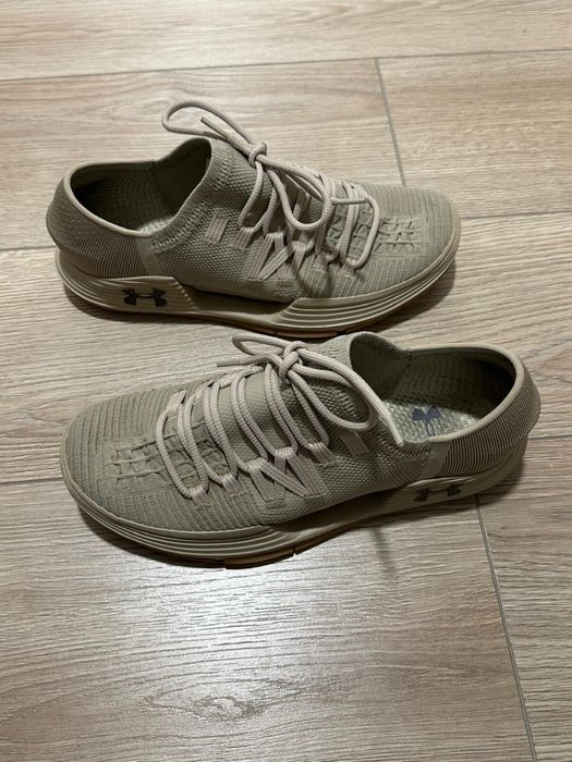 Adidasi Under Armour