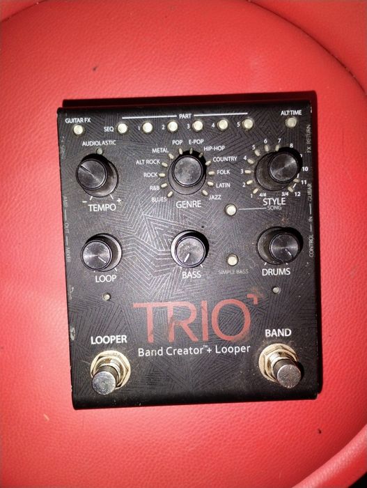 Vând pedala digitech trioband creator  +