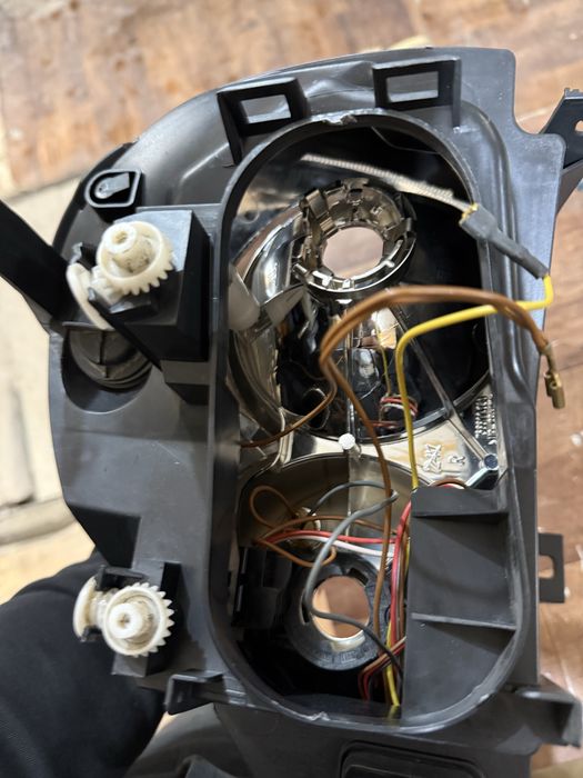 Фара приора 2 оригинал правая бош