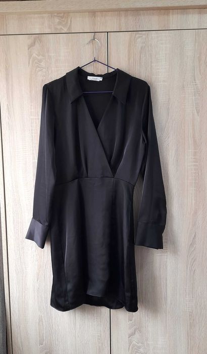 Vand rochie Reserved marimea M/38! Detalii in privat!
