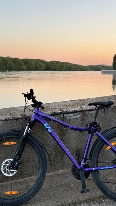 Велосипед GIANT.