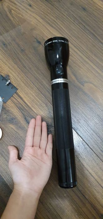 Фонарик  профессиональный.