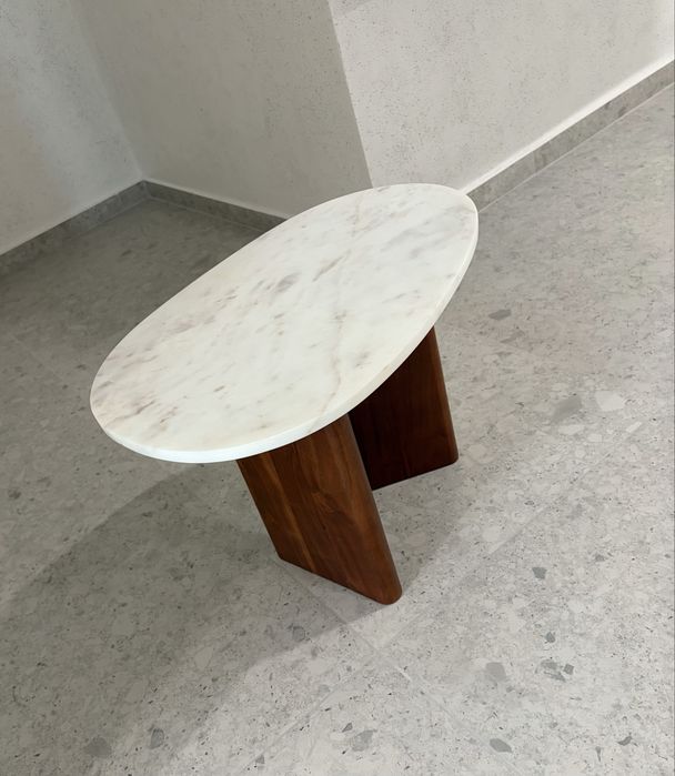 Masuta laterala Quiet Object